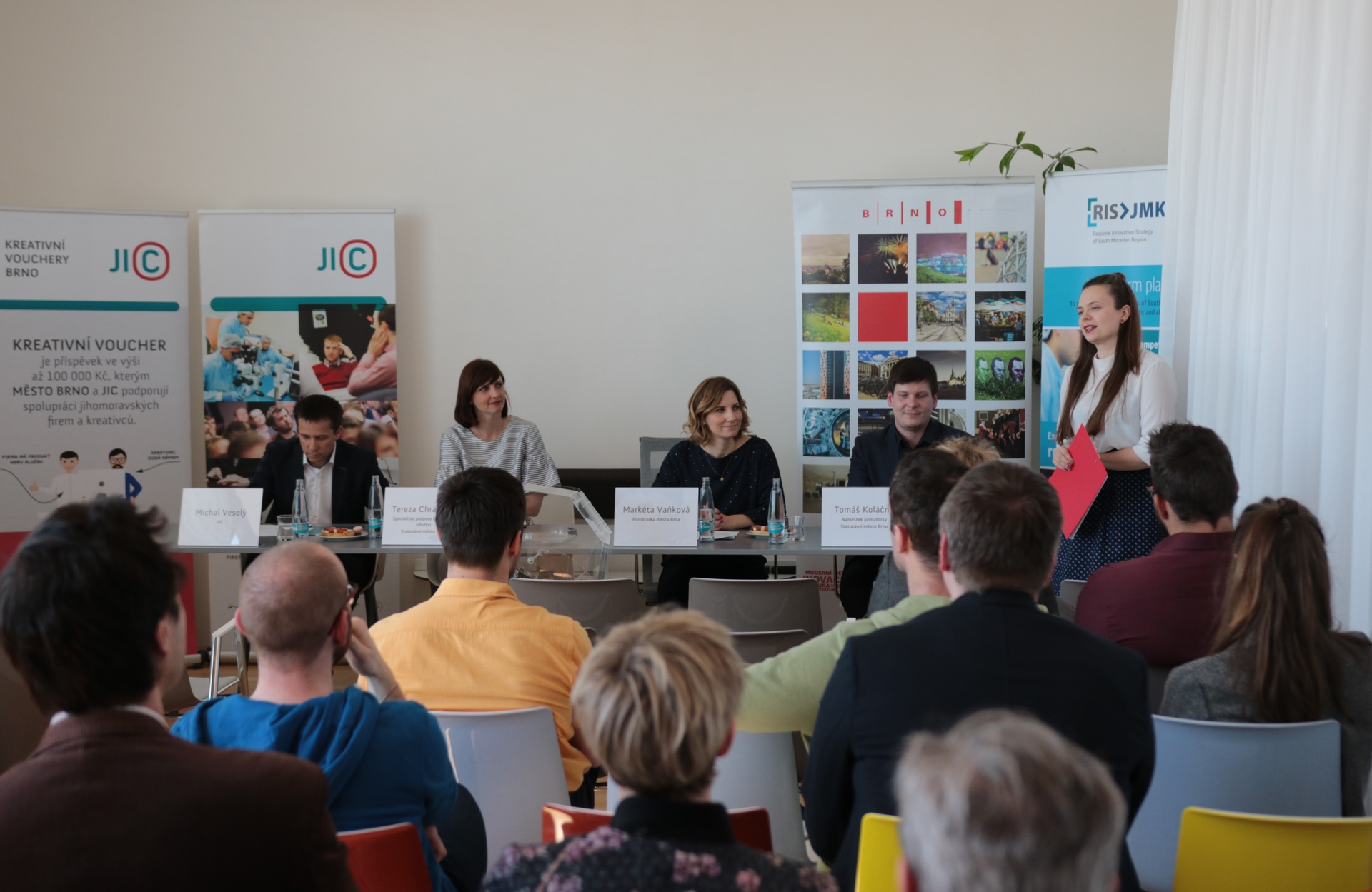 Zviditelnit a inovovat 47 jihomoravských firem pomůžou za voucher regionální kreativci