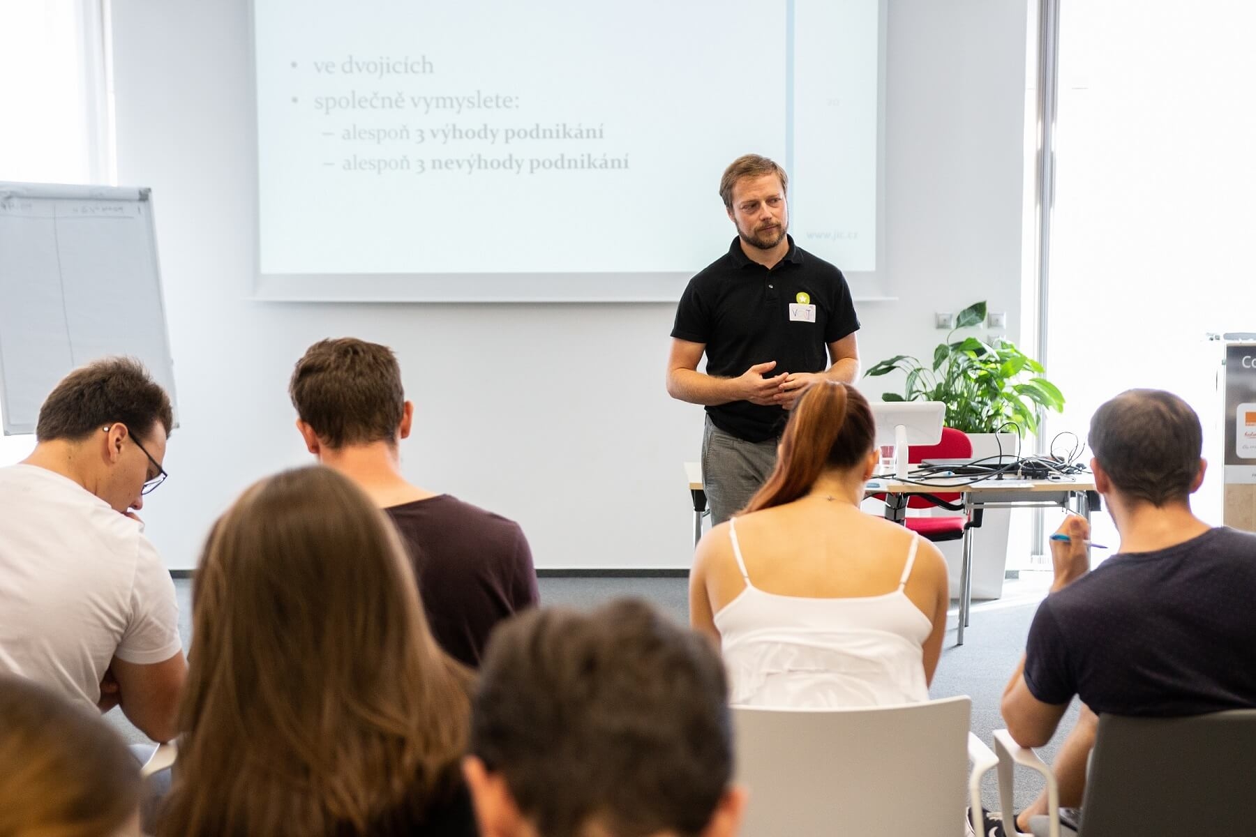 JIC podporuje podnikavost mezi studenty na středních školách i univerzitách